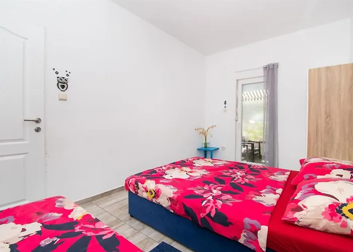 Lily Apartment